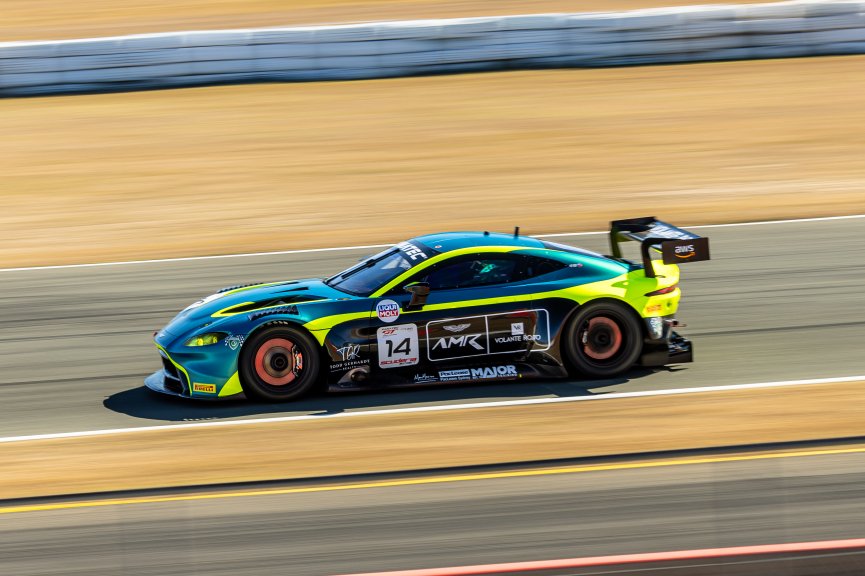 #14 - Volante Rosso Motorsport - Alex Gardner - Ben Porter - Aston Martin AMR Vantage GT3 l © Insyde Media l Rhys Vandersyde