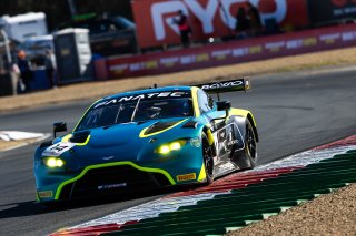 #14 - Volante Rosso Motorsport - Alex Gardner - Ben Porter - Aston Martin AMR Vantage GT3 l © Race Project l Daniel Kalisz | GT World Challenge Australia