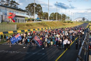 Grid, Race 1, Sydney l © Race Project l Daniel Kalisz | GT World Challenge Australia