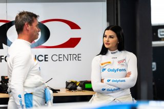 #181 - OnlyFans Team MPC - Paul Stokell - Renee Gracie - Audi R8 LMS GT3 Evo II l © Race Project l Daniel Kalisz | GT World Challenge Australia