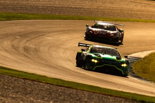 #14 - Volante Rosso Motorsport - Ross Poulakis - Alex Gardner - Aston Martin AMR Vantage GT3 l © Race Project l Daniel Kalisz | GT World Challenge Australia