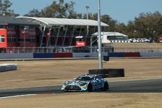 #34 - Harrolds Racing - Ross Poulakis - Chris Batzios - Mercedes-AMG GT3 Evo l © Insyde Media l Rhys Vandersyde | GT World Challenge Australia