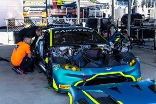 #14 - Volante Rosso Motorsport - Alex Gardner - Ben Porter - Aston Martin AMR Vantage GT3 l © Insyde Media l Rhys Vandersyde | GT World Challenge Australia