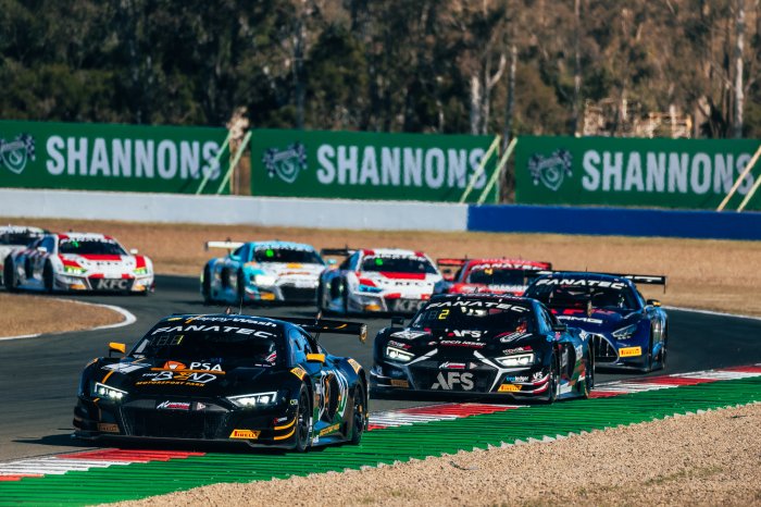 Star drivers and international marques return to Sandown