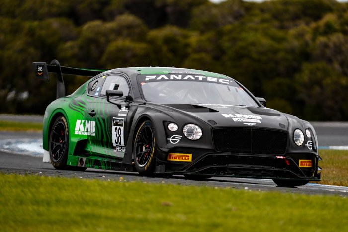 Bentley double for Fanatec GT World Challenge Australia powered by AWS finale