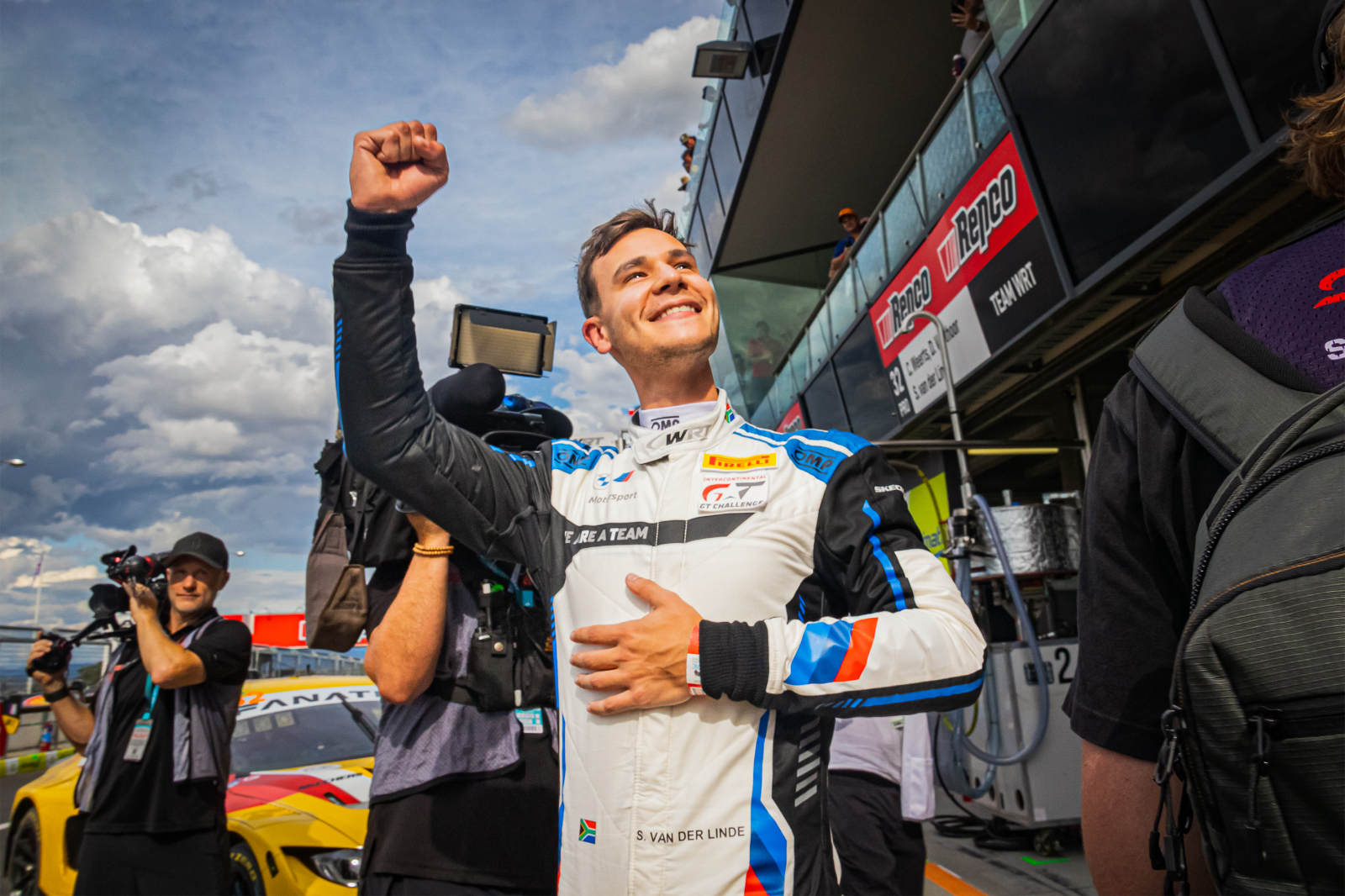 BMW and Sheldon van der Linde take pole for the Repco Bathurst 12 Hour