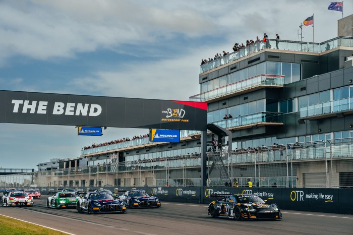 Fight for Fanatec GT World Challenge Australia supremacy continues at The Bend